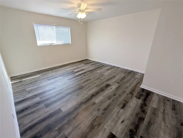 $1,950 | 2101 Fountain View Drive, Unit 76, Houston, TX 77057