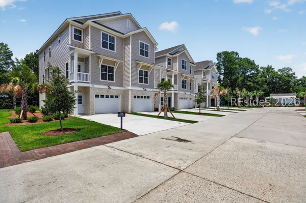 $695,000 | 235 Olive Shell Court, Unit 6, Hilton Head Island, SC 29926