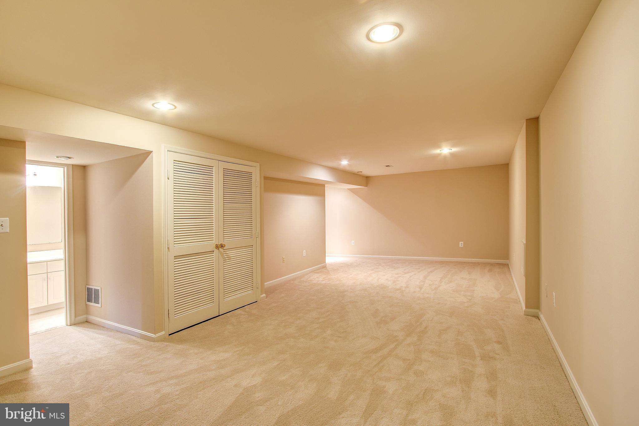 1274 Wedgewood Manor Way Reston, VA 20194 - Photo 24 of 30 Basement