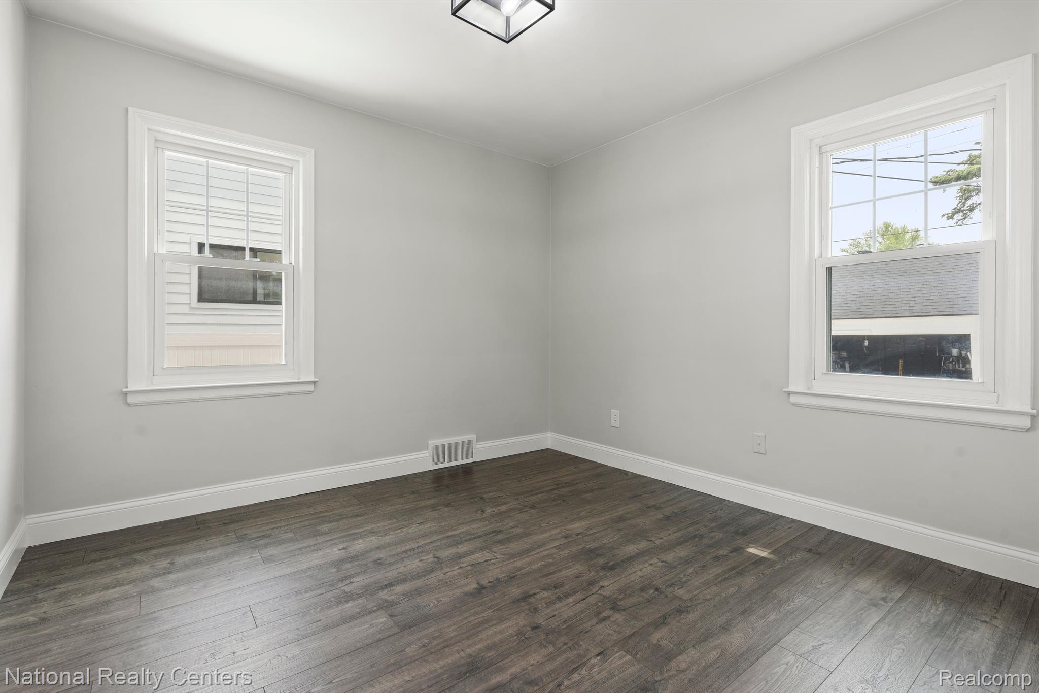1420 Villa Road Birmingham, MI 48009 - Photo 16 of 32 Gallery Image 16