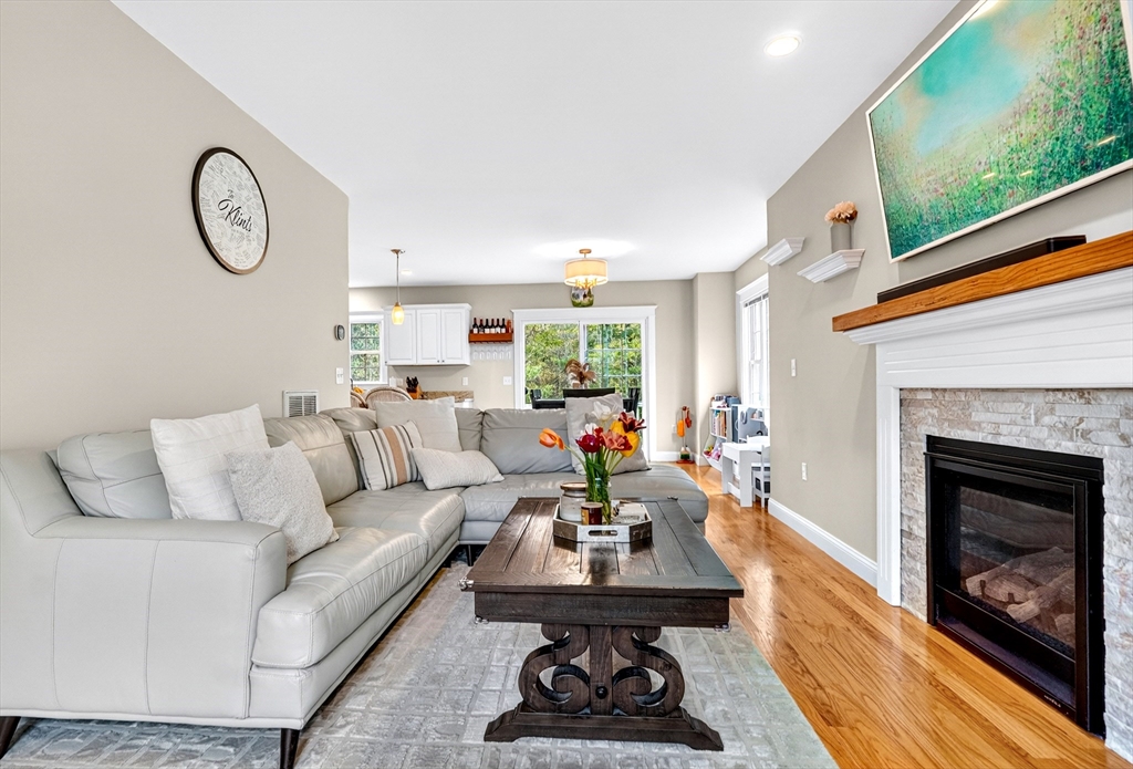 96 Turtle Brook Road, Unit 183 Canton, MA 02021 - Photo 4 of 34 Gallery Image 4
