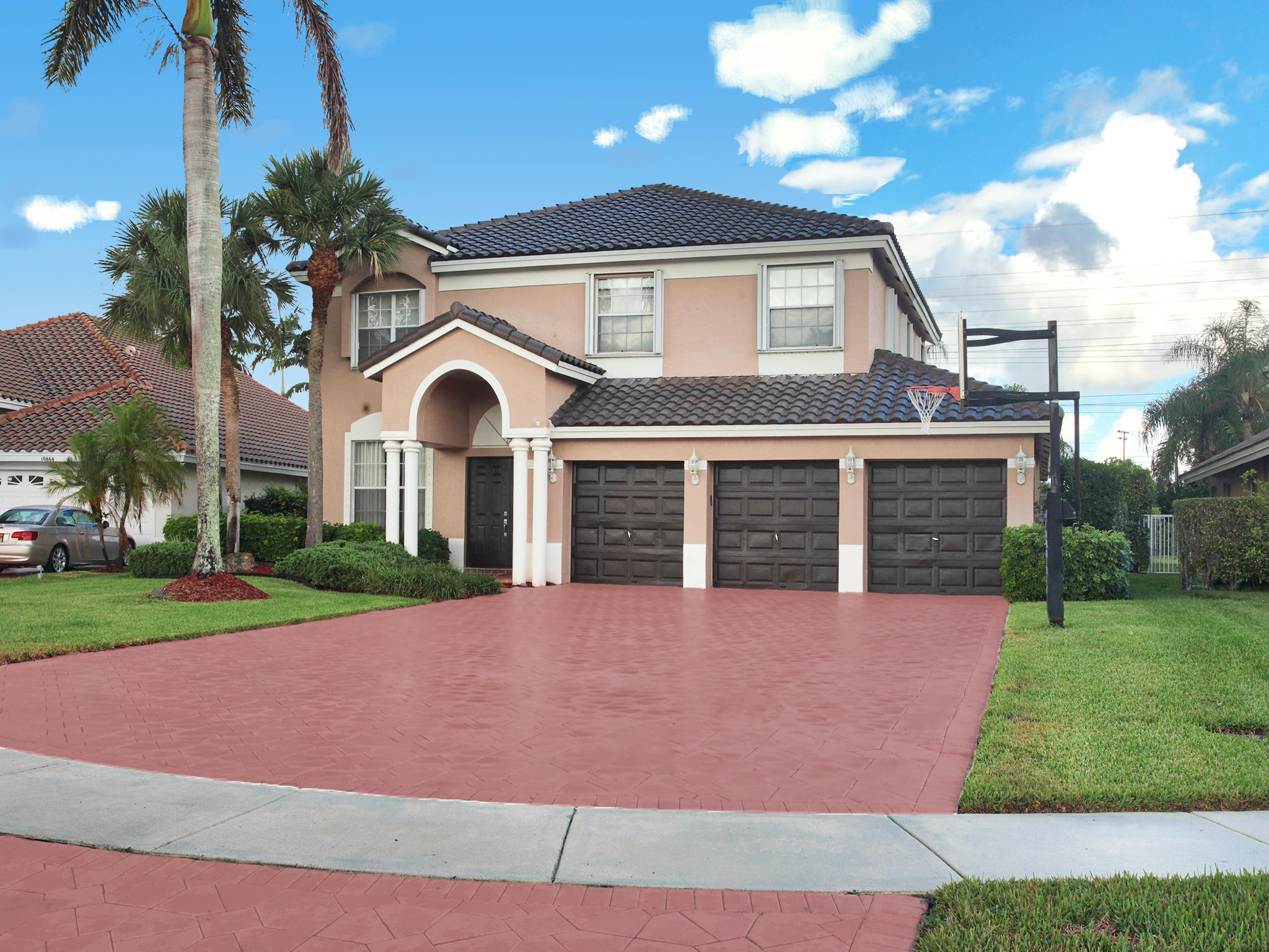 2 Front Exterior Right_Revised2