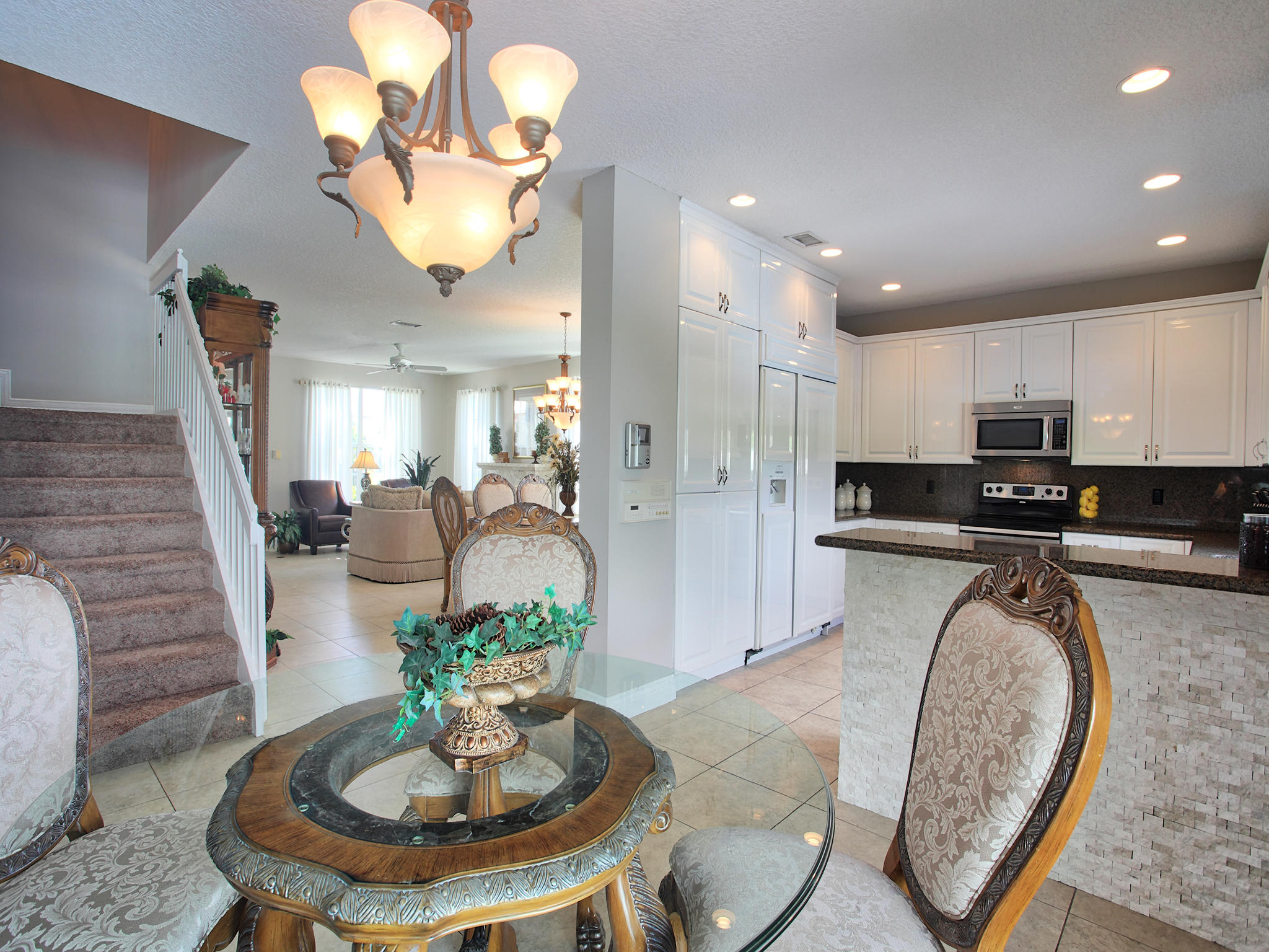 10 Interior_Family_Kitchen