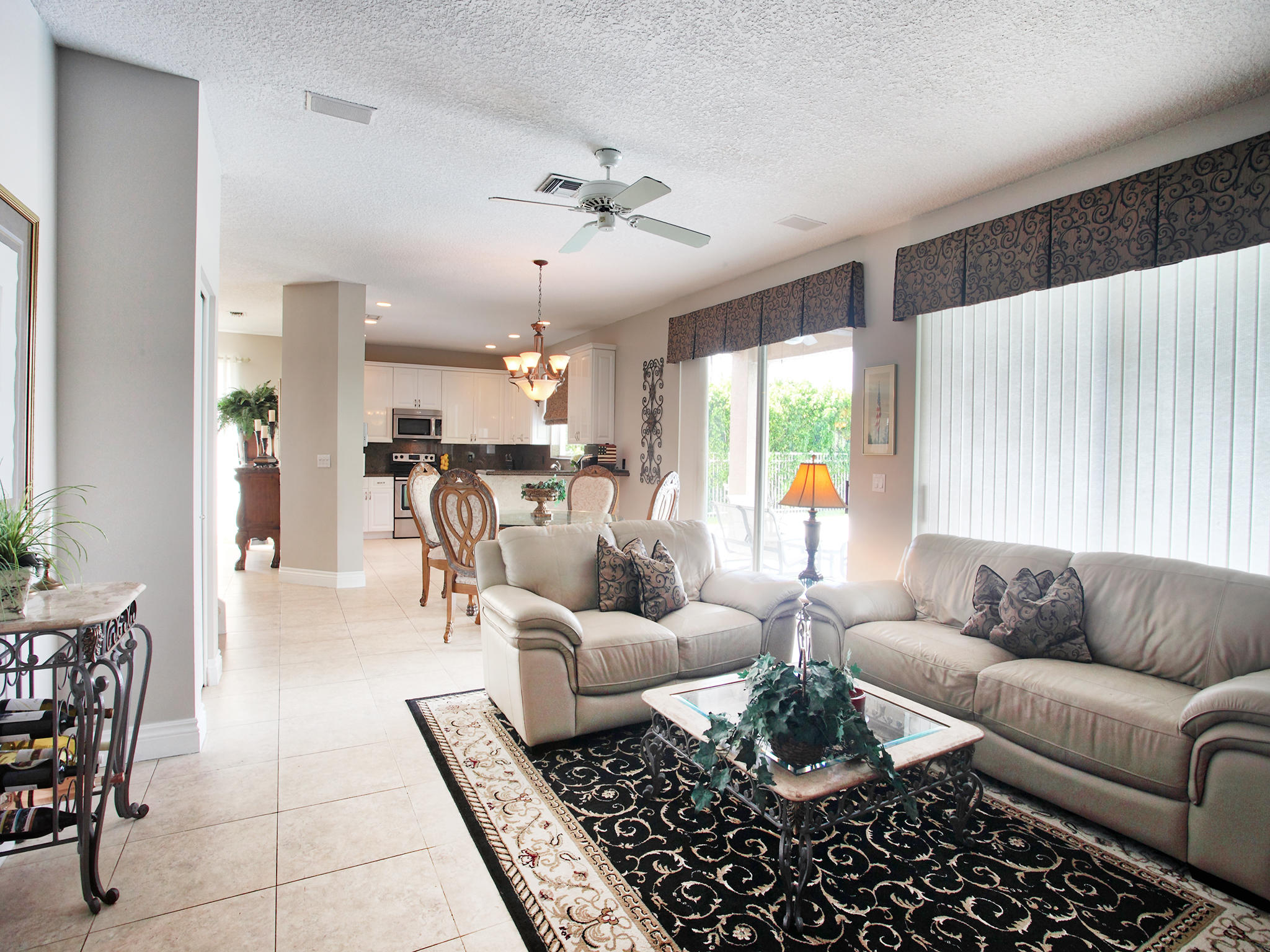 10872 Tea Olive Lane Boca Raton, FL 33498 - Photo 8 of 48 12 Interior_Family 1