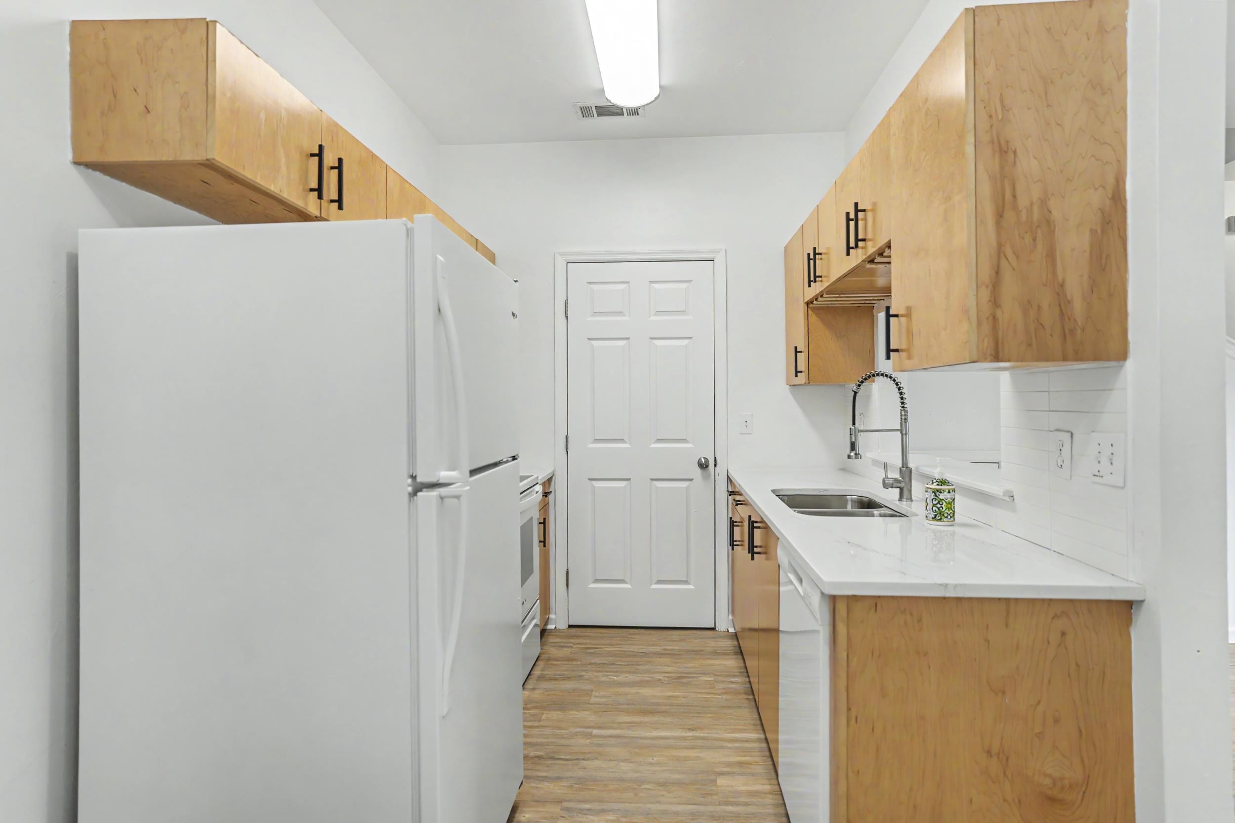 2403 Hartsfield Road, Unit 607 Tallahassee, FL 32303 - Photo 10 of 38