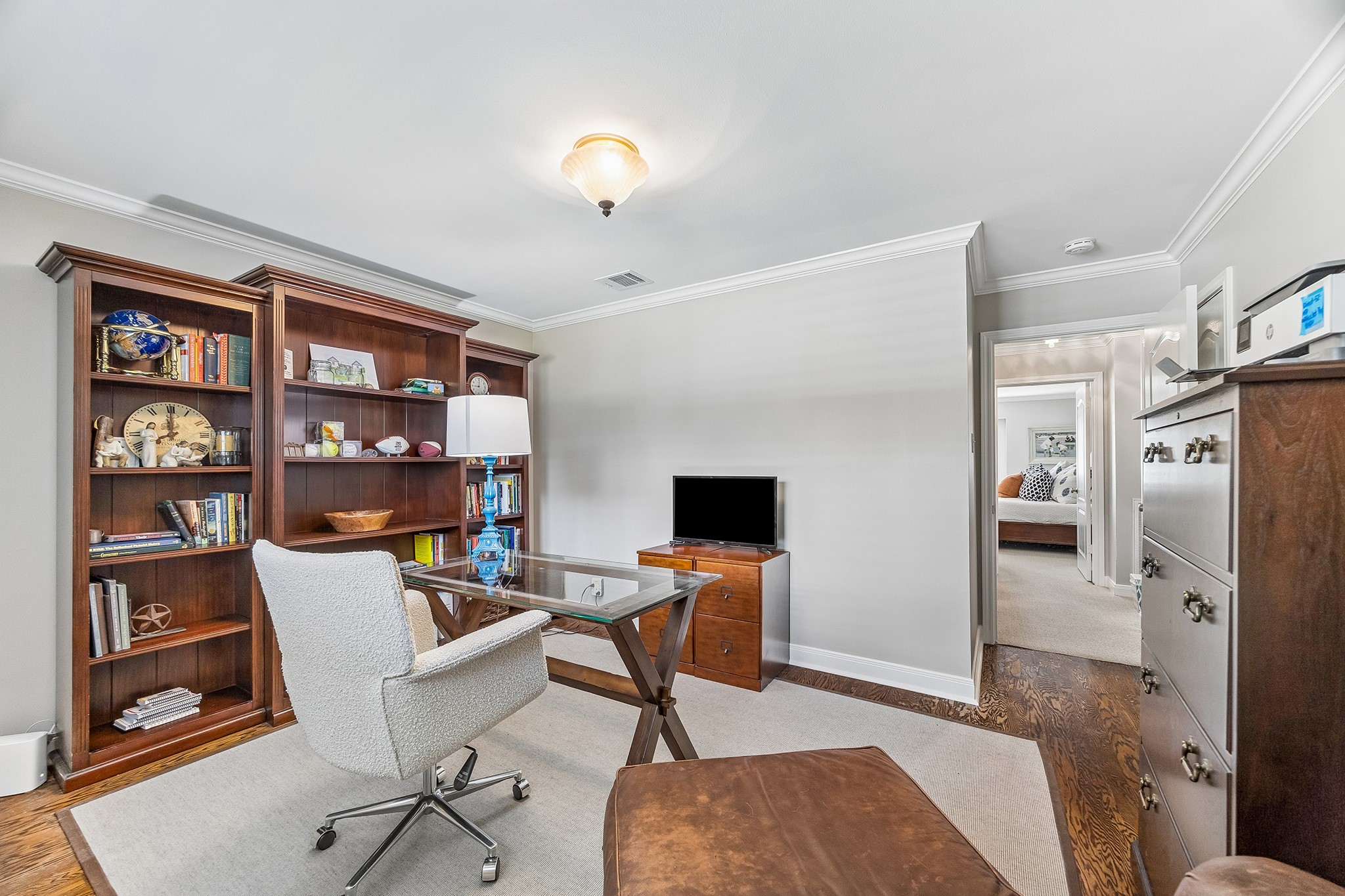 12615 Taylorcrest Road Houston, TX 77024 - Photo 20 of 29 This study completes the “primary suite”. It was previously used as a downstairs nursery.