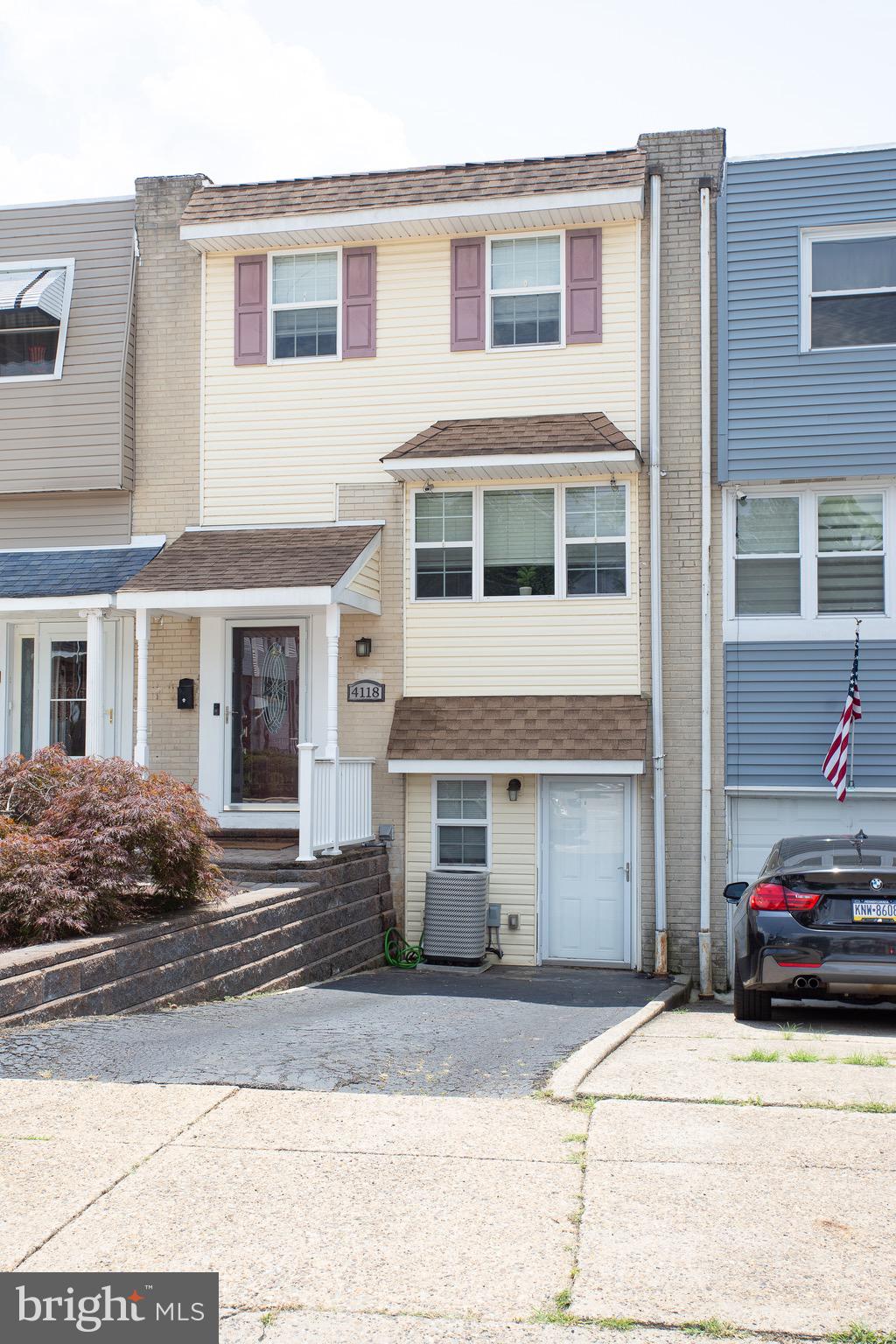 4118 Whiting Road Philadelphia, PA 19154 - Photo 2 of 16 Gallery Image 2