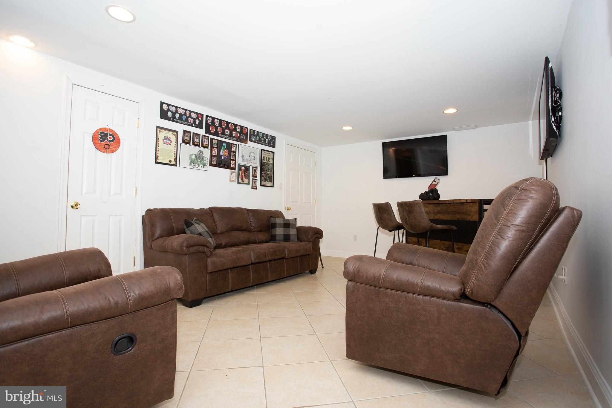 4118 Whiting Road Philadelphia, PA 19154 - Photo 14 of 16 Basment