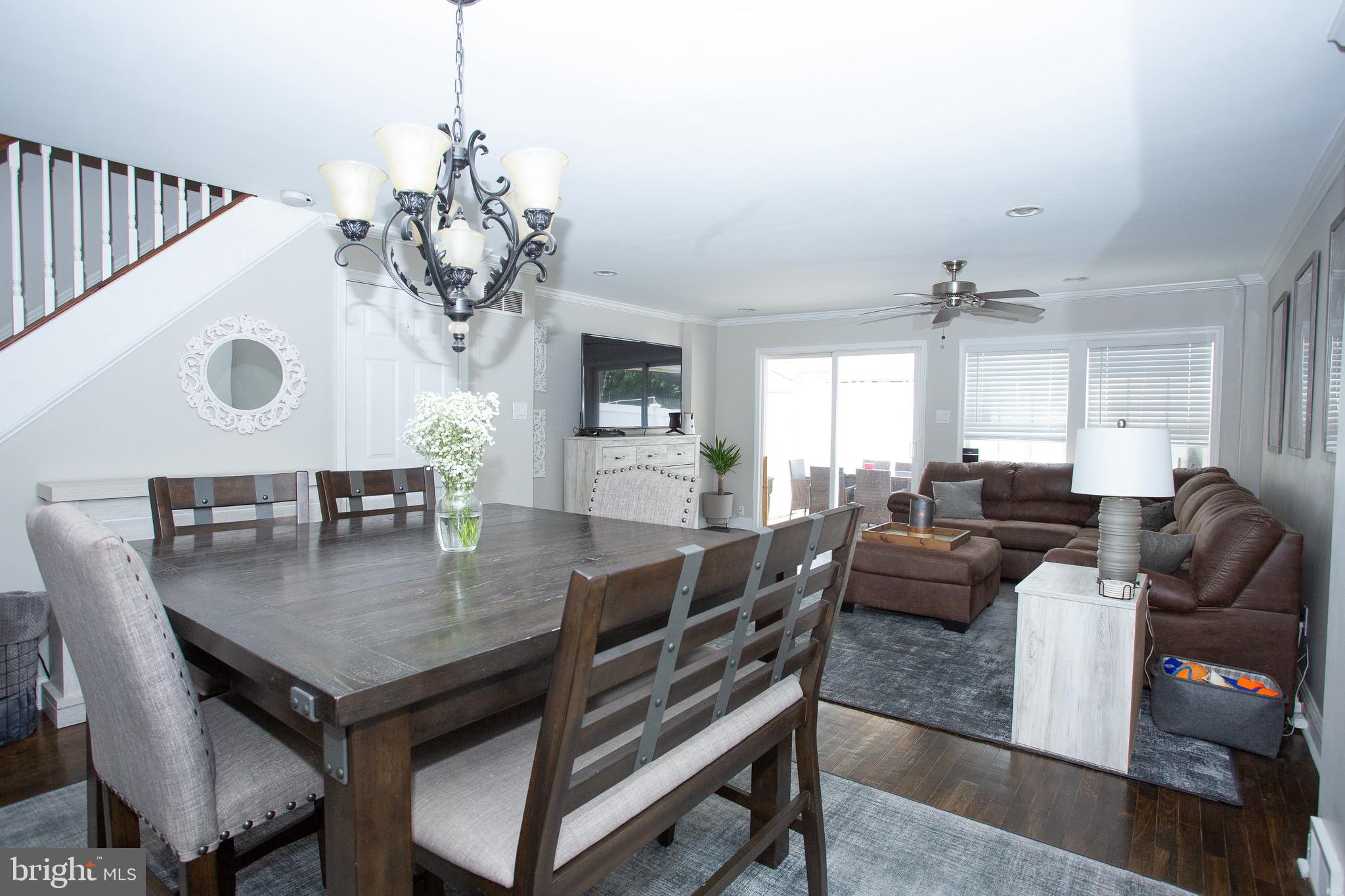 4118 Whiting Road Philadelphia, PA 19154 - Photo 5 of 16 Dining Room