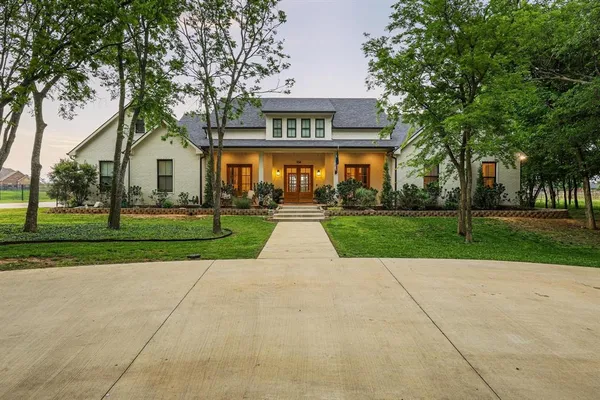 front view of house with a yard
