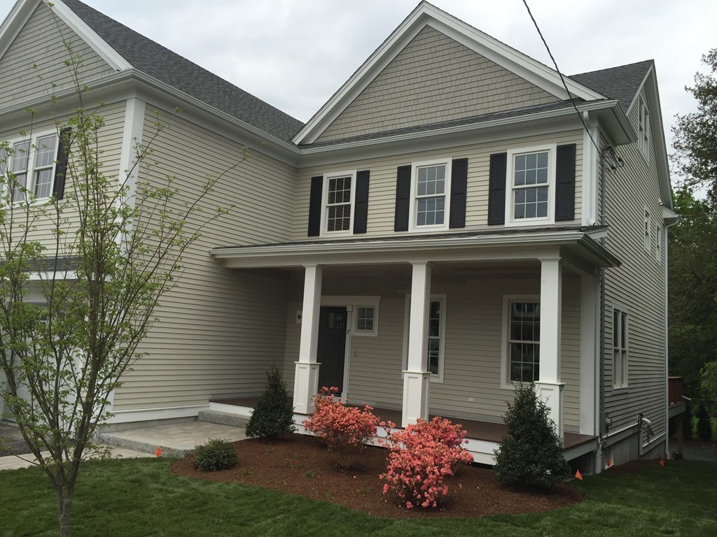 7 Curtis Needham, MA 02492 - Photo 1 of 12 Gallery Image 1