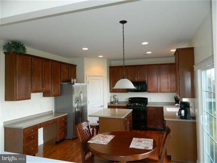 8923 Pathfinder Road, Unit 146 Breinigsville, PA 18031 - Photo 3 of 16 Gallery Image 3