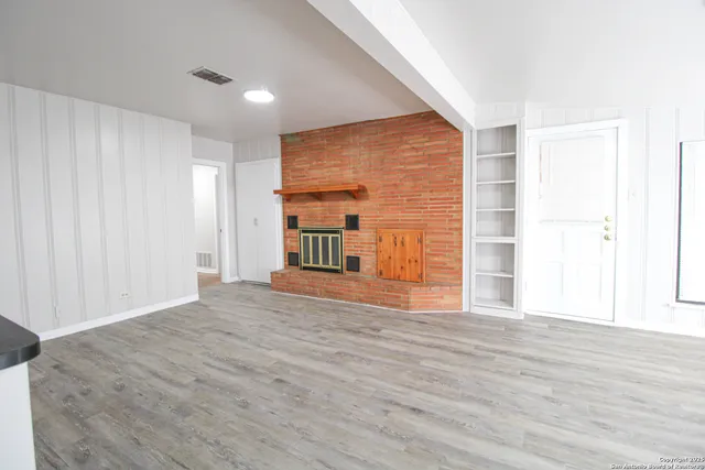 $1,895 | 434 Cosgrove Street, San Antonio, TX 78210