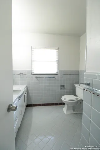 $1,895 | 434 Cosgrove Street, San Antonio, TX 78210