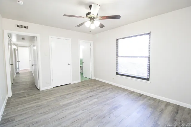 $1,895 | 434 Cosgrove Street, San Antonio, TX 78210