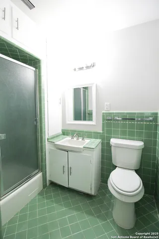 $1,895 | 434 Cosgrove Street, San Antonio, TX 78210