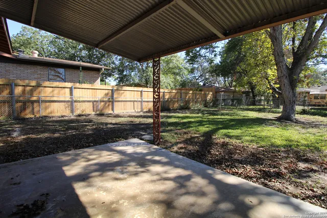 $1,895 | 434 Cosgrove Street, San Antonio, TX 78210