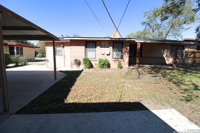 $1,895 | 434 Cosgrove Street, San Antonio, TX 78210