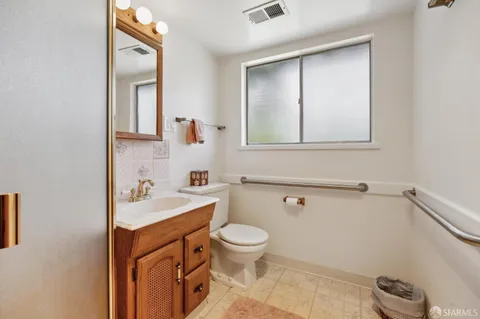 $1,295,000 | 411 Las Lomas Way, Walnut Creek, CA 94598