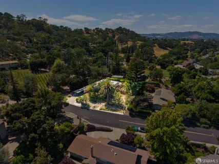 $1,295,000 | 411 Las Lomas Way, Walnut Creek, CA 94598