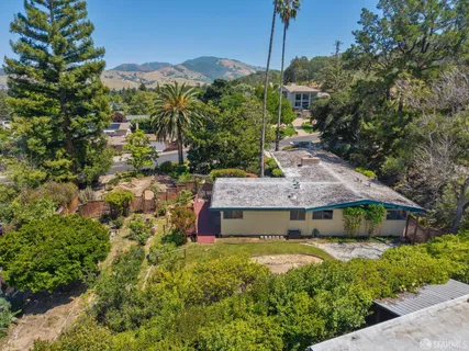 $1,295,000 | 411 Las Lomas Way, Walnut Creek, CA 94598