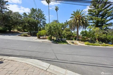 $1,295,000 | 411 Las Lomas Way, Walnut Creek, CA 94598