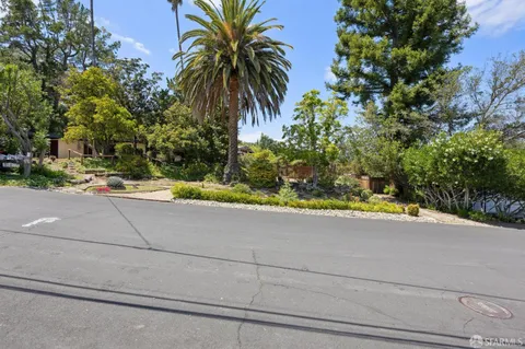 $1,295,000 | 411 Las Lomas Way, Walnut Creek, CA 94598