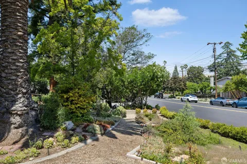 $1,295,000 | 411 Las Lomas Way, Walnut Creek, CA 94598