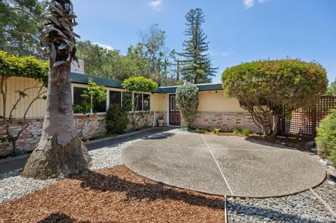 $1,295,000 | 411 Las Lomas Way, Walnut Creek, CA 94598