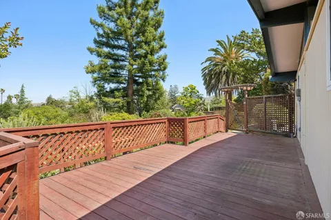 $1,295,000 | 411 Las Lomas Way, Walnut Creek, CA 94598