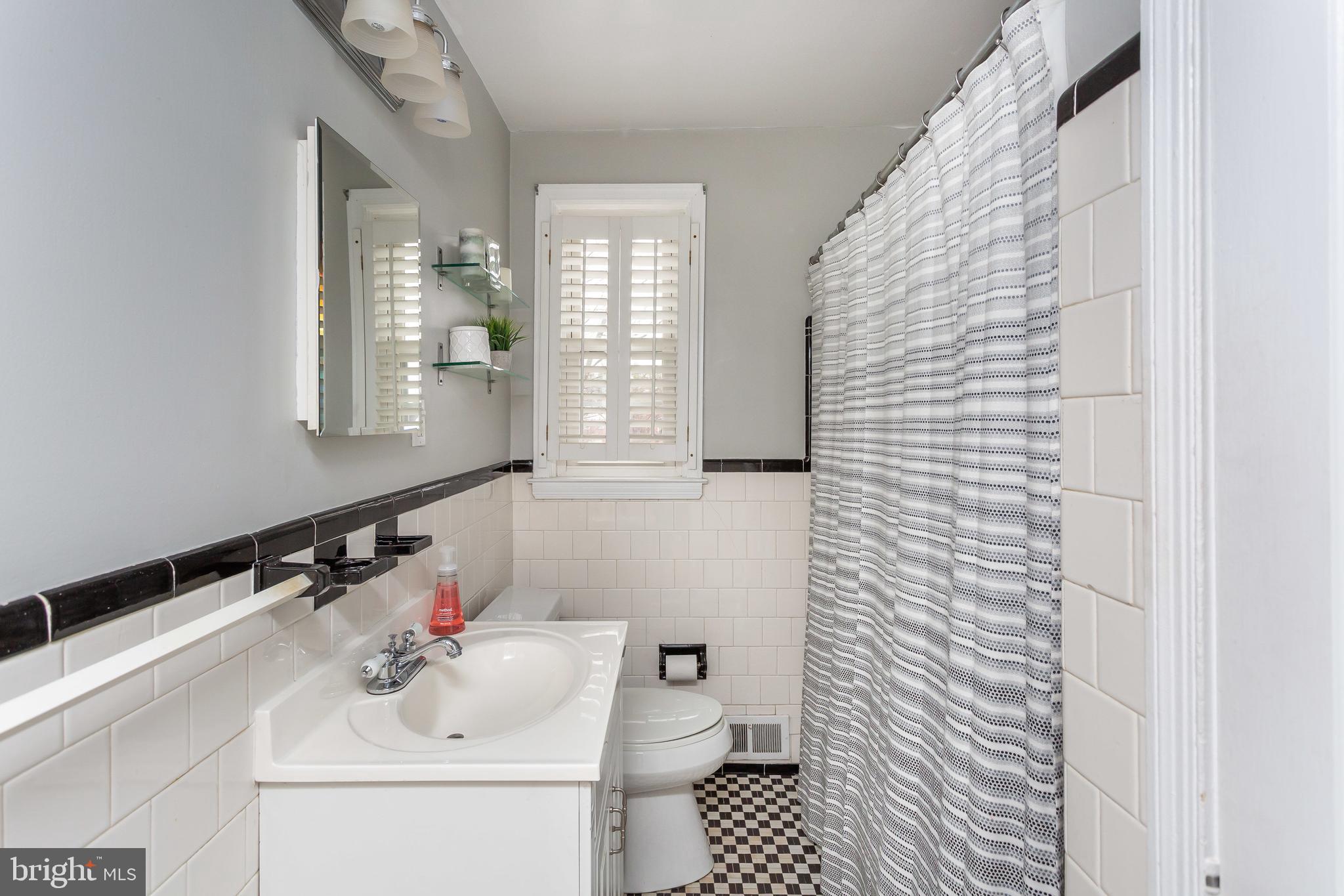 1872 Loch Shiel Road Towson, MD 21286 - Photo 12 of 22