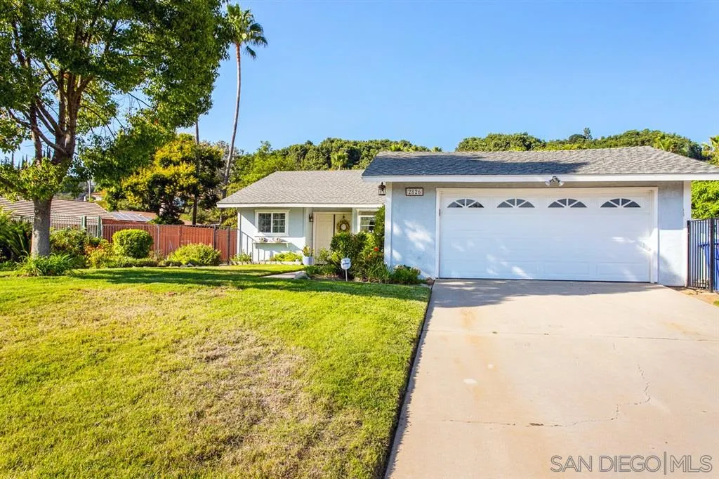 2826 Oaktree Way Fallbrook, CA 92028 - Photo 1 of 25 Gallery Image 1