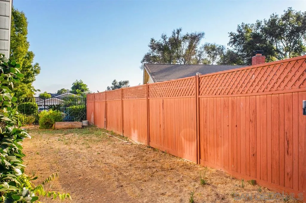 2826 Oaktree Way Fallbrook, CA 92028 - Photo 24 of 25 Gallery Image 24