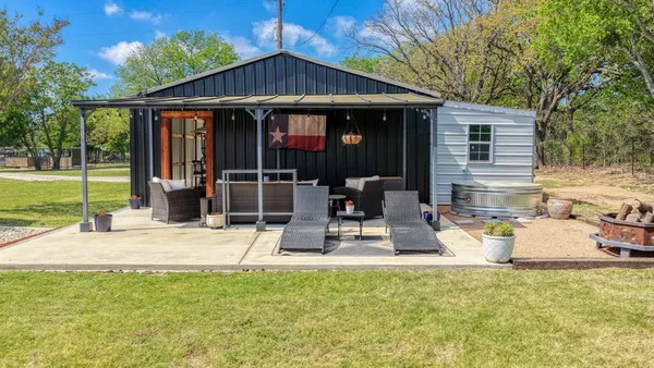 $495,000 | 1739 Farm To Market 67, Covington, TX 76636