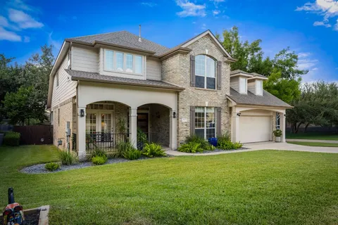 a view of an outdoor space and yard