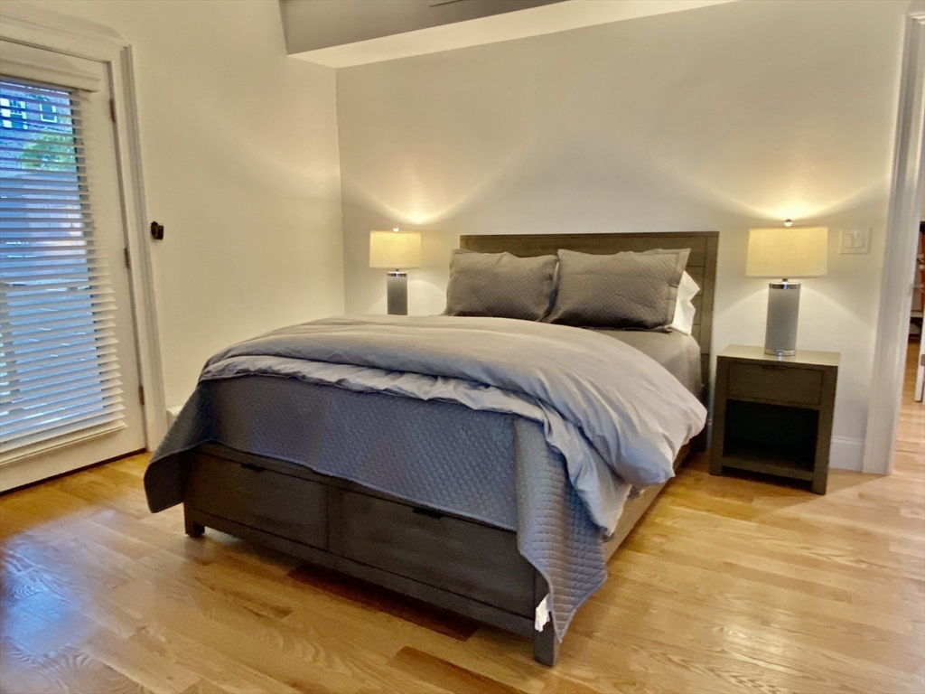 15 Colbourne Crescent, Unit 2 Brookline, MA 02445 - Photo 14 of 17