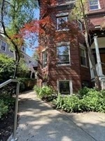 15 Colbourne Crescent, Unit 2 Brookline, MA 02445 - Photo 3 of 17