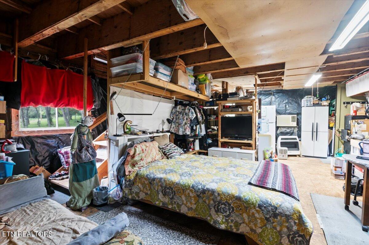 157 Chestnut Circle La Follette, TN 37766 - Photo 14 of 27 11-Chestnut