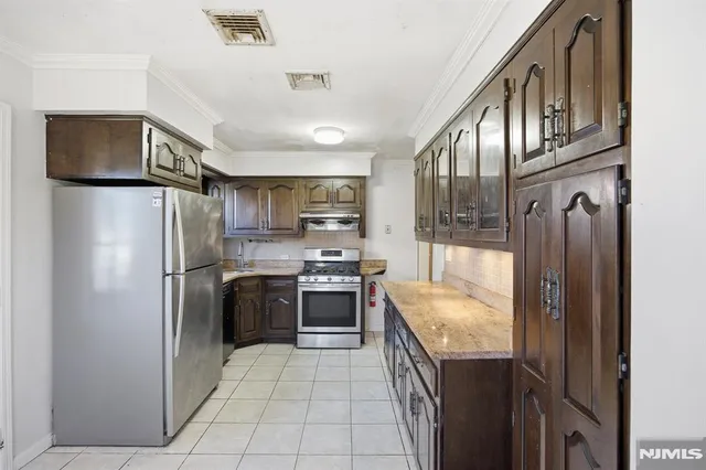 $799,000 | 1026 Jassamine Way, Fort Lee, NJ 07024