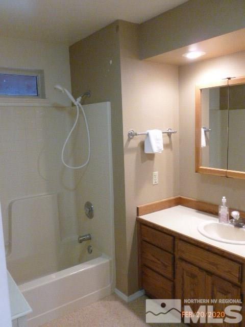 1850 Rice Road Fallon, NV 89406 - Photo 10 of 23 a bathroom with a sink and a mirror