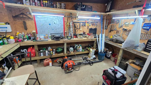 $395,000 | 19757 Highway 17, Lexington, MS 39095