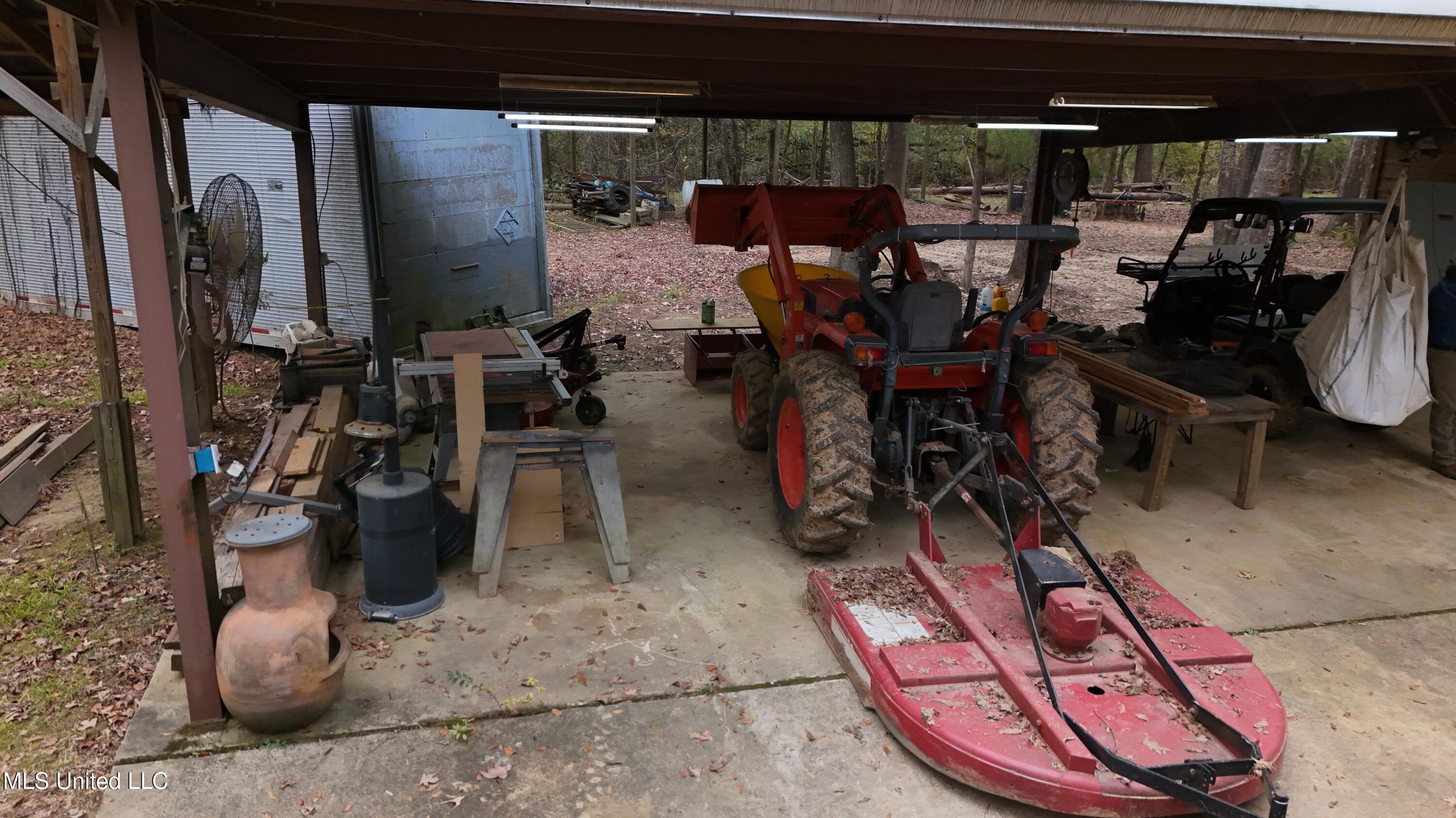 19757 Highway 17 Lexington, MS 39095 - Photo 30 of 59 DJI_20251024130954_0073_D