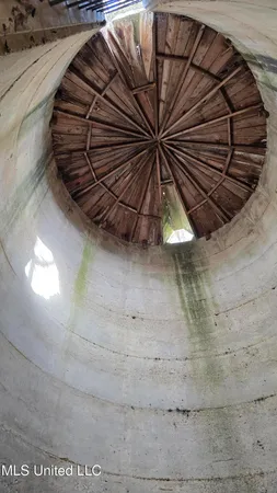 $395,000 | 19757 Highway 17, Lexington, MS 39095