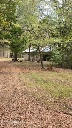 $395,000 | 19757 Highway 17, Lexington, MS 39095