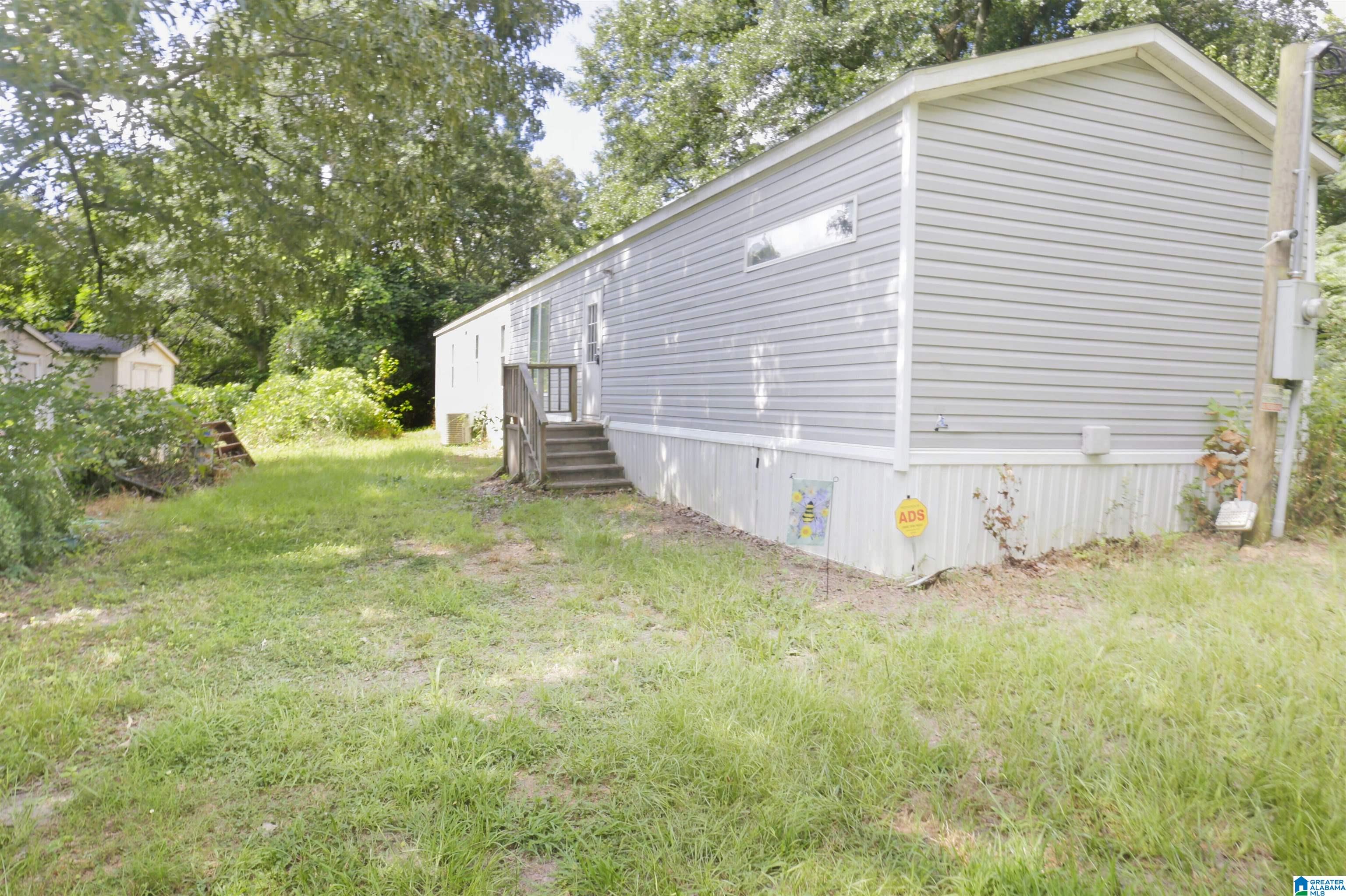 3190 Madison Street Anniston, AL 36201 - Photo 2 of 29
