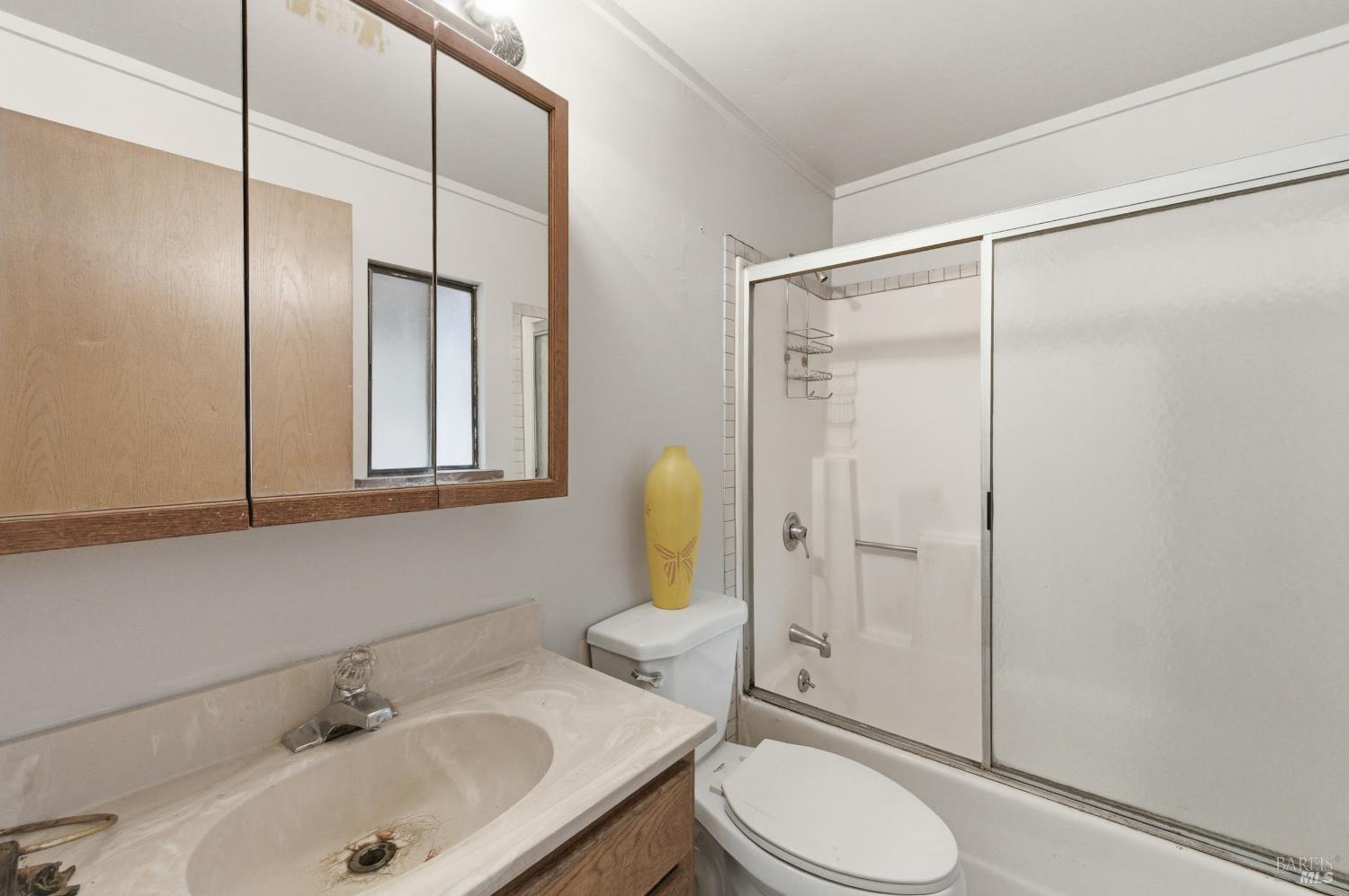 9489 Rio Vista Road Forestville, CA 95436 - Photo 18 of 32 a bathroom with a sink toilet and shower