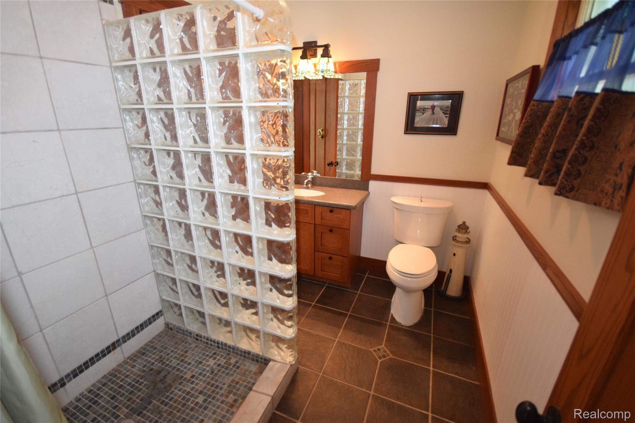 11079 Fenton Road Fenton, MI 48430 - Photo 26 of 37 DSC_0059.JPG