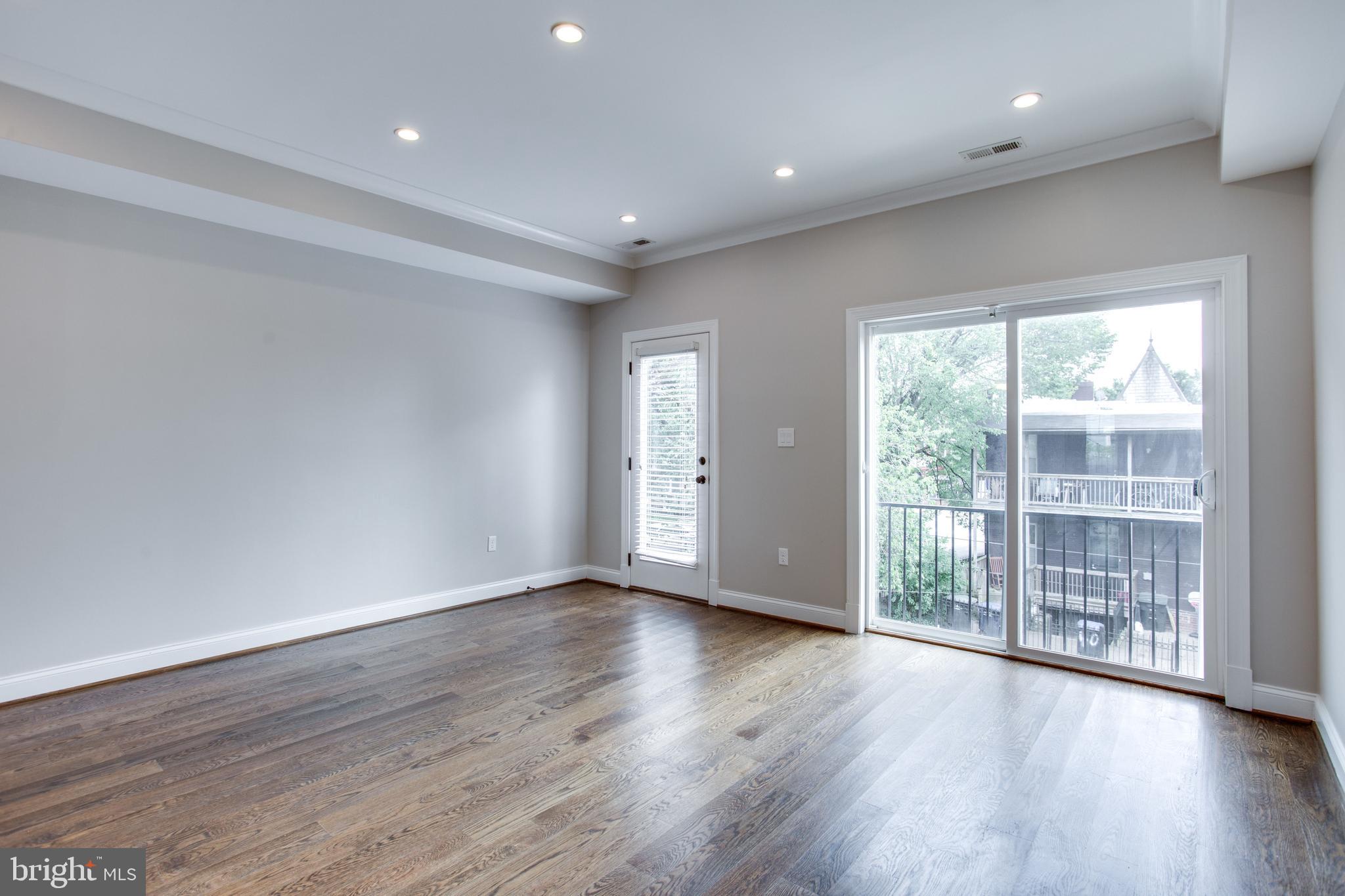 39 U Street Northeast, Unit 2 Washington, DC 20002 - Photo 15 of 29 Main level bedroom could be family room or office!