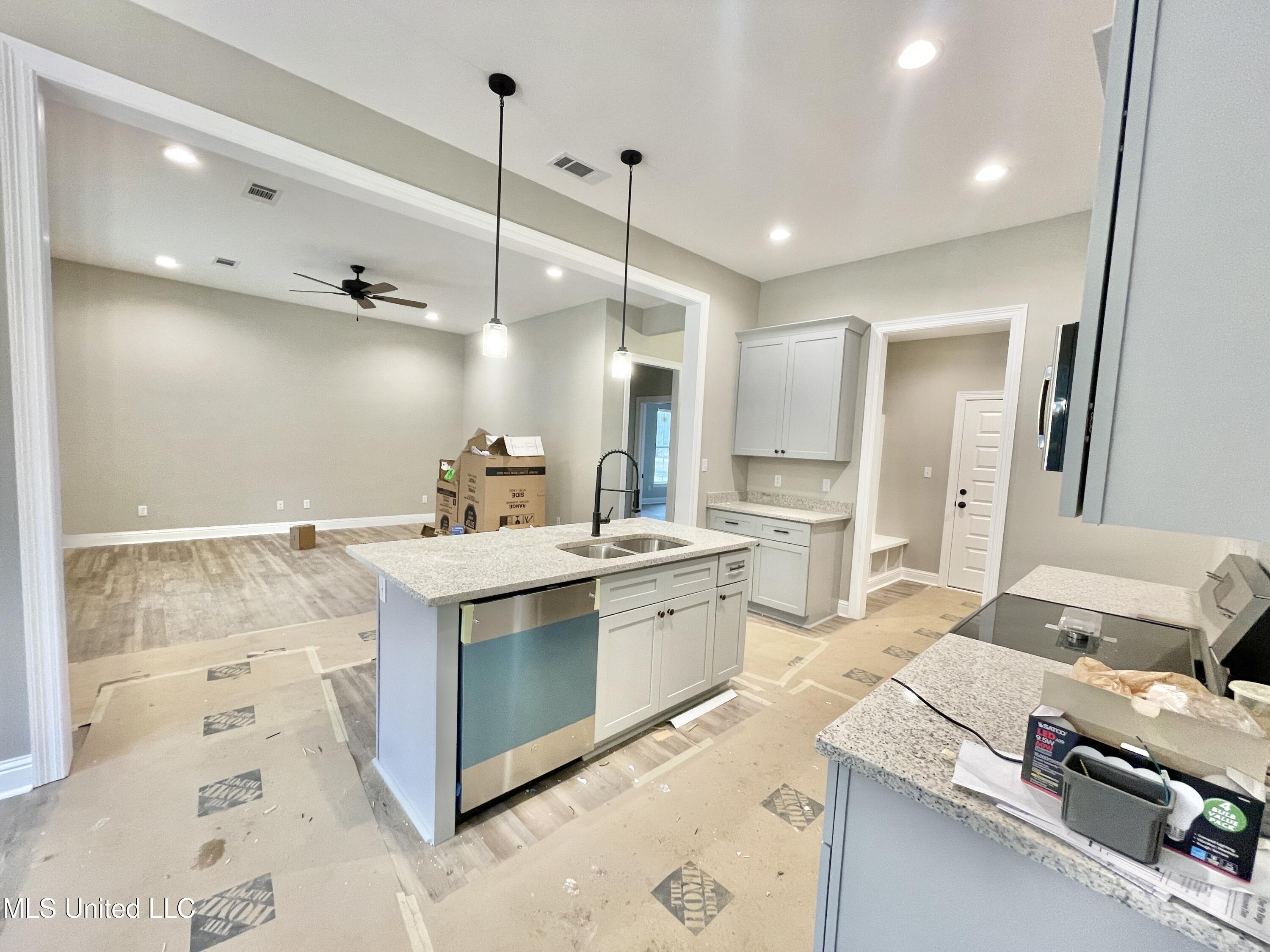 12 Dan Stewart Road Picayune, MS 39466 - Photo 6 of 24 D9C229E5-5FAD-453F-90D7-1C9303164931