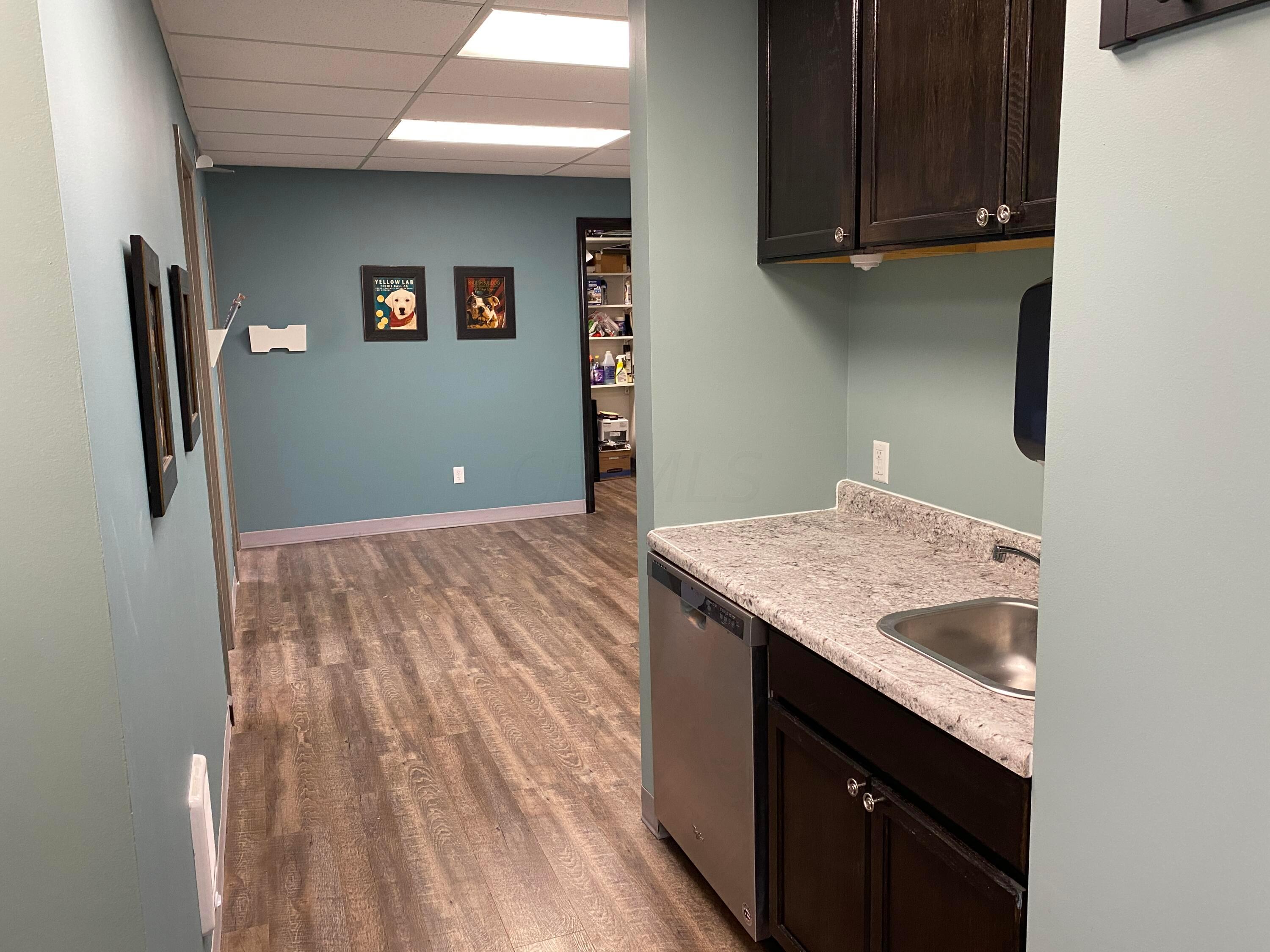 7243 Sawmill Road, Unit 105 Dublin, OH 43016 - Photo 21 of 32 IMG_5078